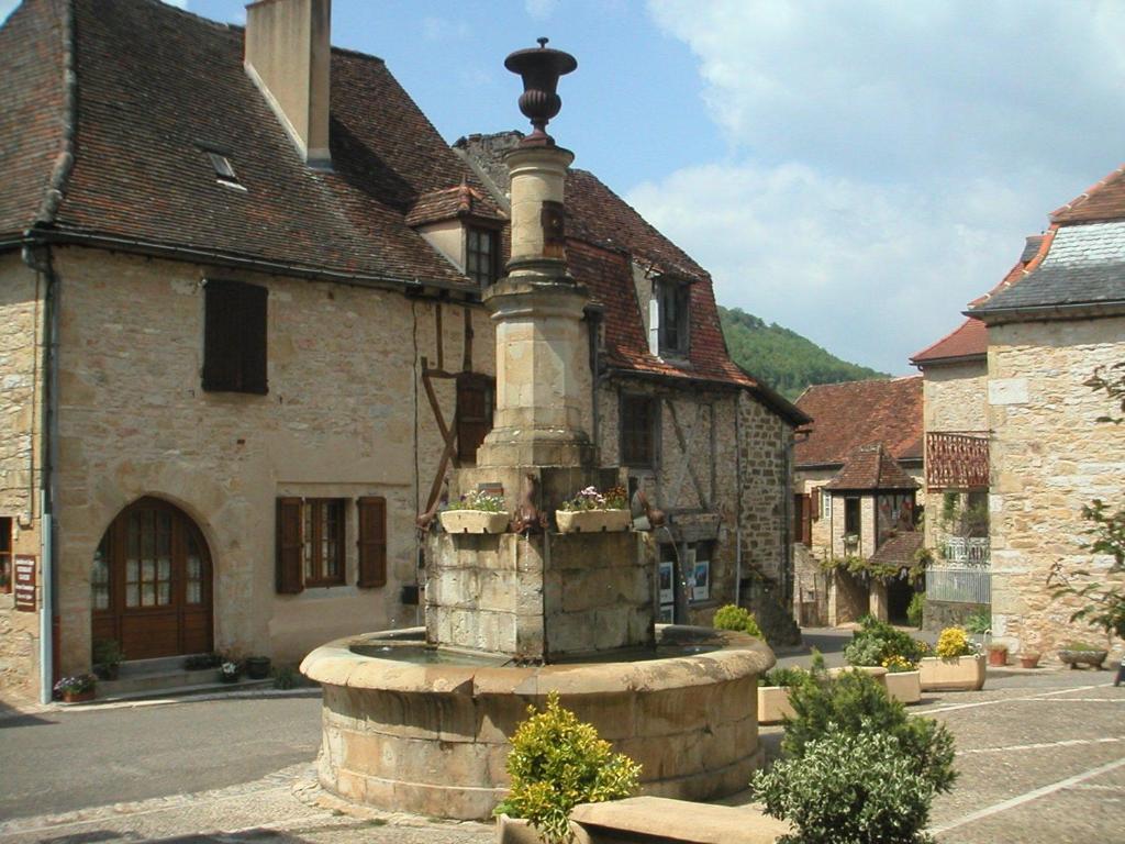 Les Appart'Hotels De La Fontaine Autoire Exterior foto